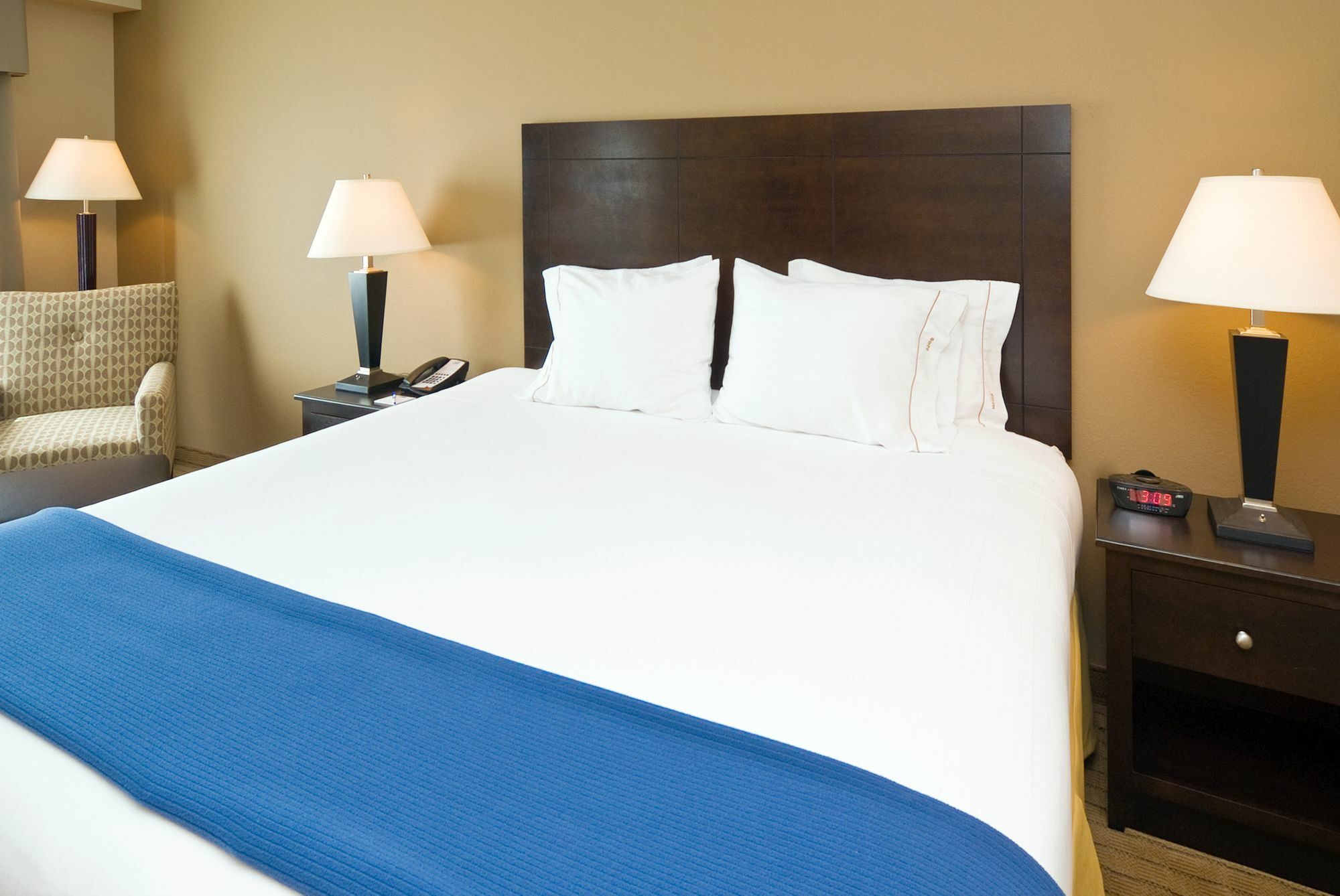 Holiday Inn Express Hotel & Suites Fort Myers East - The Forum, An Ihg Hotel Eksteriør bilde
